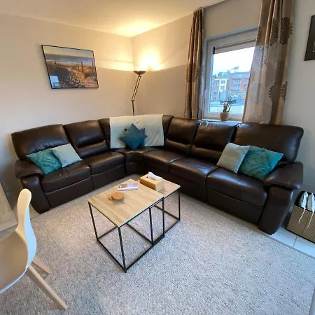 Met Priveparking 公寓 *